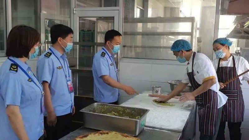 在挑选喜糖时，品质是首要考虑的因素。可以从以下几个方面来判断：